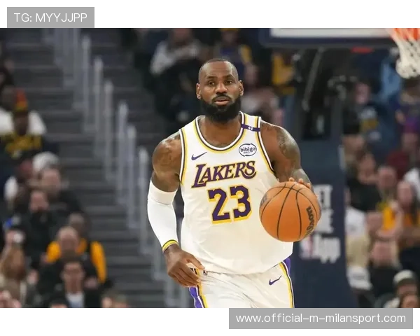 詹姆斯状态火热带领湖人取得开门红，詹姆斯湖人出场视频2020